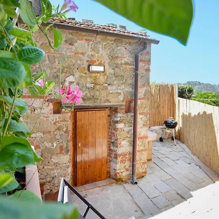 Cozy In Gualdo With Wifi Vakantiehuis *